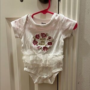 Princess Rose White Floral Baby Onesie with Ruffles Isn’t She Lovely 3-6M
